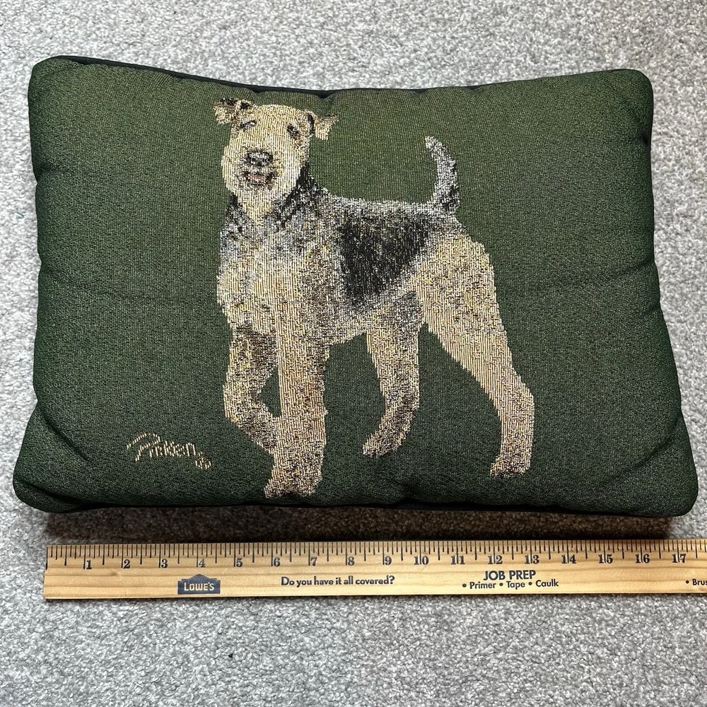 Picken airedale terrier